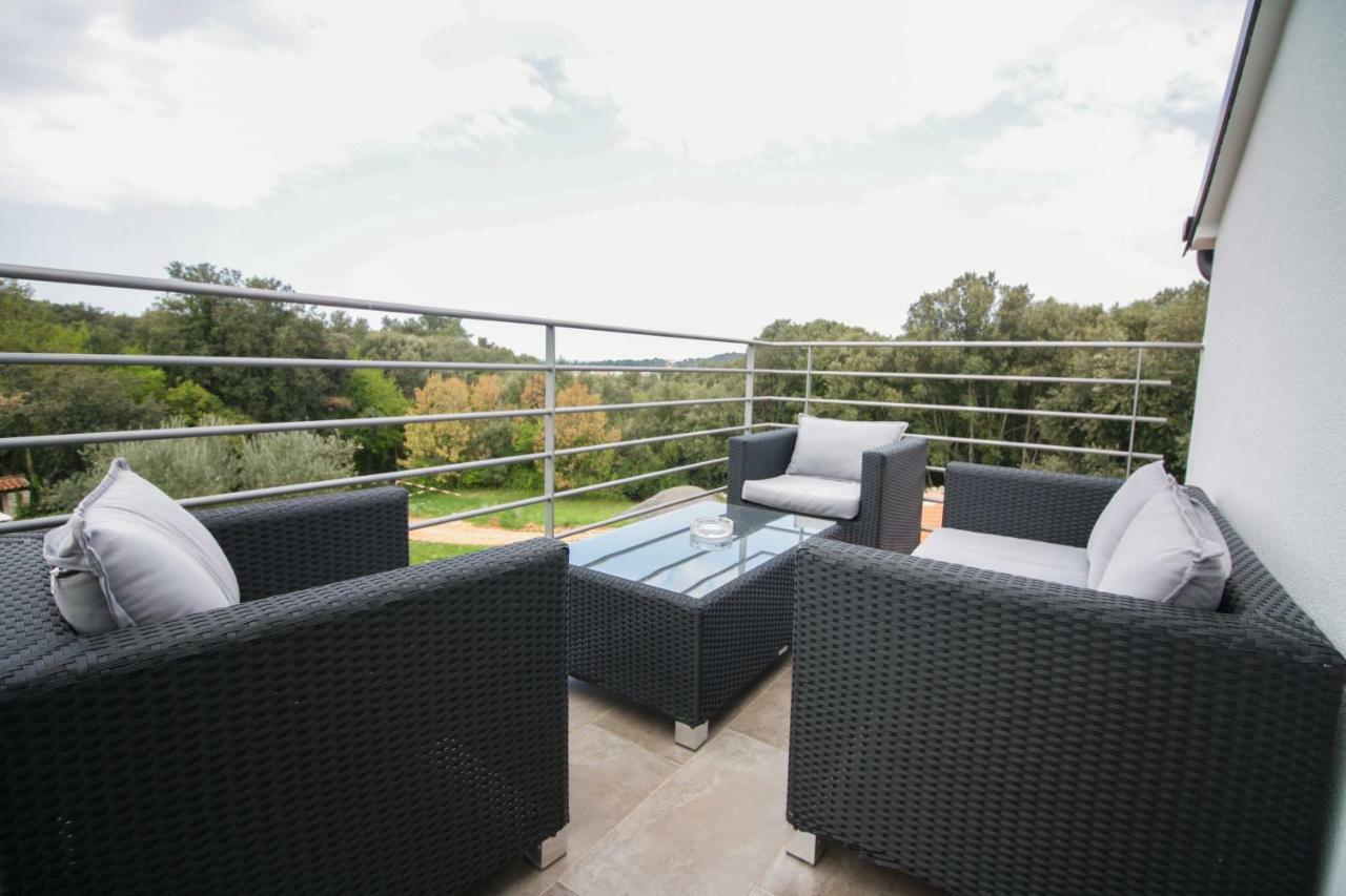Sebi Apartment 300 M From Beach Rovinj Eksteriør billede