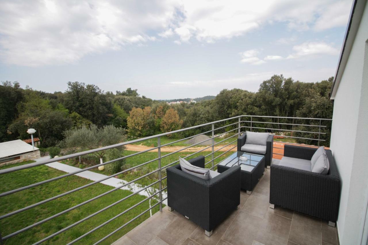 Sebi Apartment 300 M From Beach Rovinj Eksteriør billede