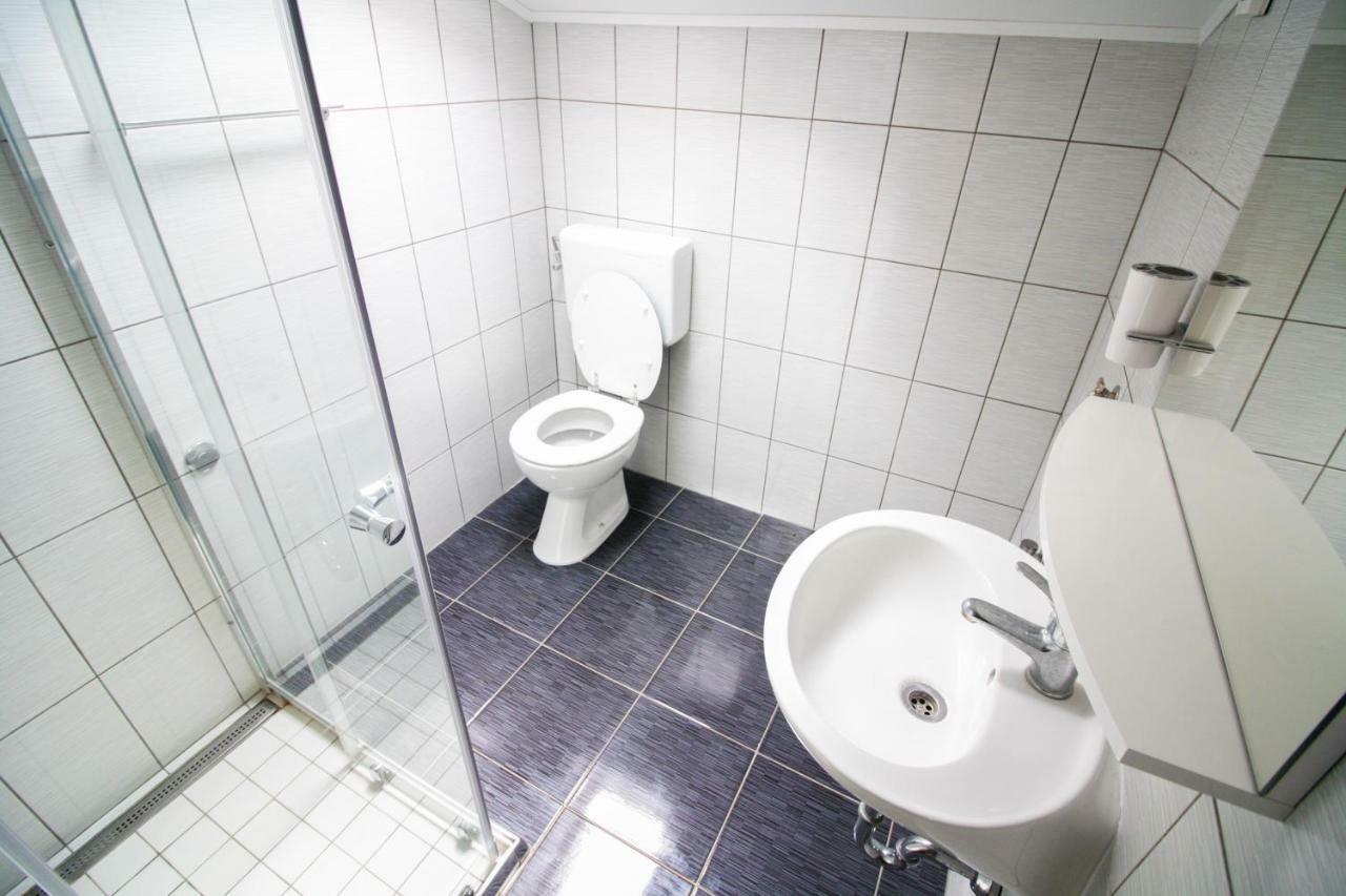Sebi Apartment 300 M From Beach Rovinj Eksteriør billede
